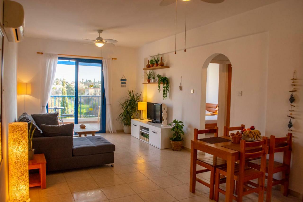 Ron'S Pergola Apartment بافوس المظهر الخارجي الصورة