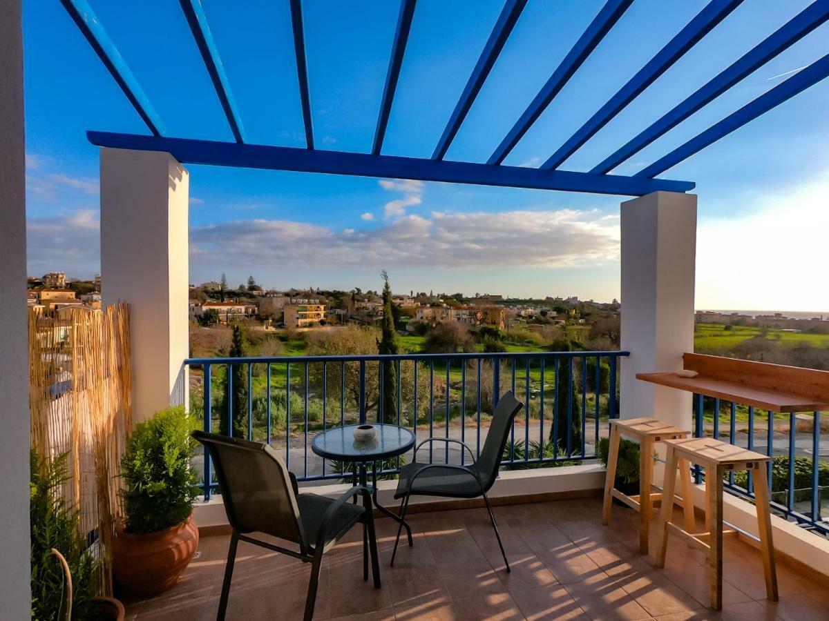 Ron'S Pergola Apartment بافوس المظهر الخارجي الصورة
